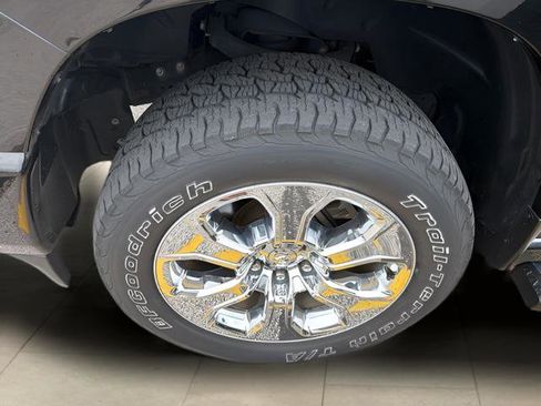 Used 2019 RAM 1500 Big Horn AWD/4WD image 8