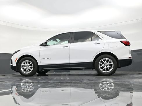 Used 2021 Chevrolet Equinox LT FWD image 18