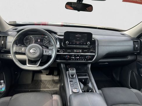 Used 2022 Nissan Pathfinder SV w/ SV Black Package image 13