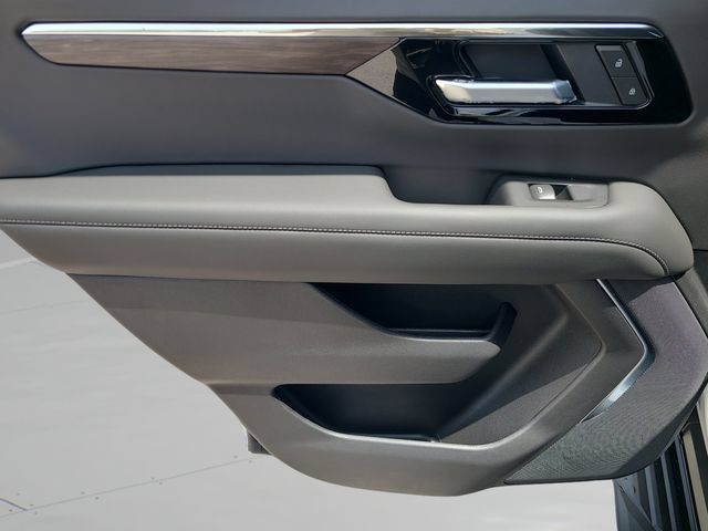 New 2026 Chevrolet Tahoe LS w/ LPO, Dark Essentials Package RWD image 18