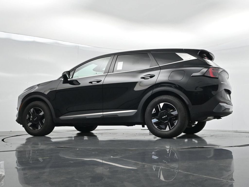Used 2026 Kia Sportage LX FWD image 30