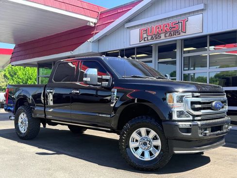 Used 2022 Ford F250 Platinum w/ FX4 Off-Road Package image 1