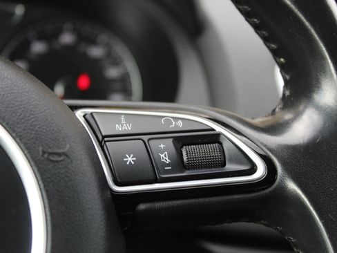 Used 2018 Audi Q3 2.0T Premium image 28