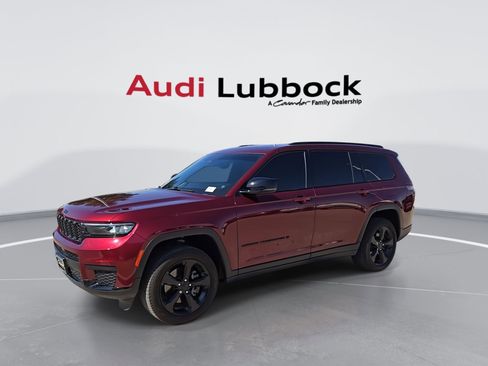 Used 2024 Jeep Grand Cherokee L Altitude AWD/4WD image 4