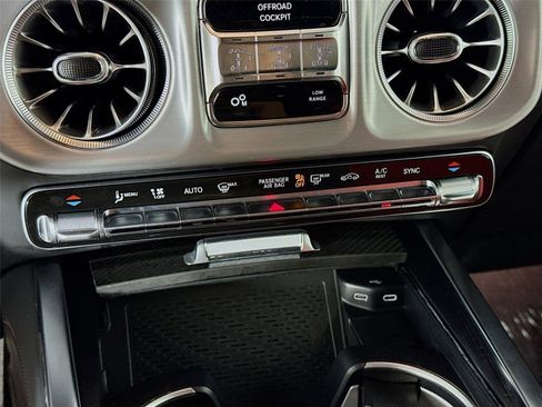 Used 2025 Mercedes-Benz G 63 AMG 4MATIC image 18