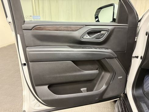 Used 2022 Chevrolet Tahoe LT w/ Luxury Package image 27