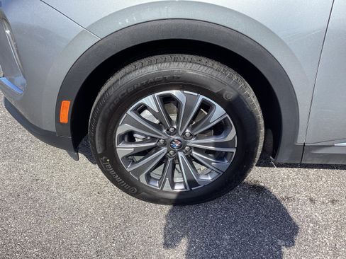 Used 2025 Buick Envision Preferred AWD/4WD image 9