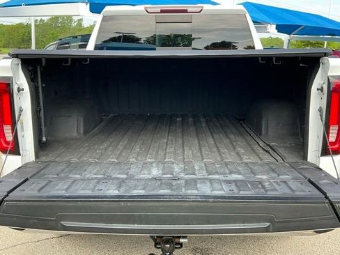Used 2019 GMC Sierra 1500 SLT w/ SLT Premium Package image 6