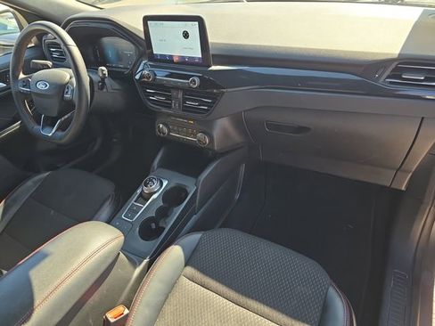 Used 2025 Ford Escape ST-Line image 13