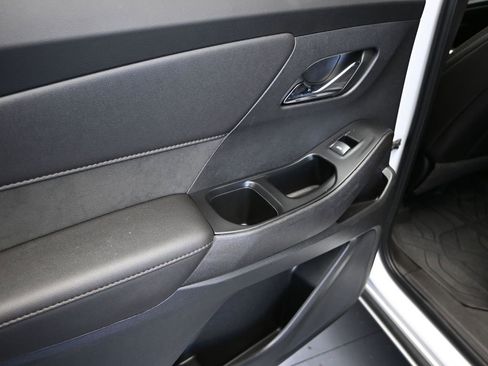 Used 2023 Chevrolet Traverse High Country image 15