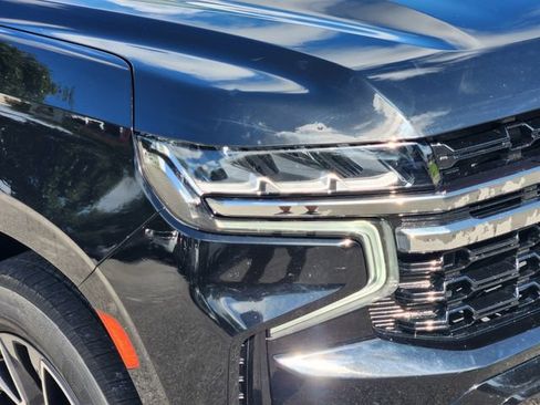 Used 2021 Chevrolet Suburban Z71 AWD/4WD image 10