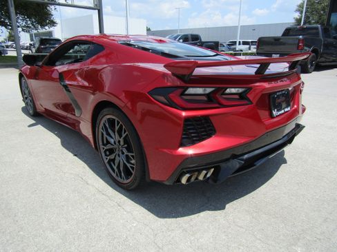 Used 2025 Chevrolet Corvette Stingray Premium Cpe w/ Z51 Performance Package RWD image 7