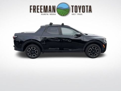 Used 2023 Hyundai Santa Cruz SEL w/ Activity Package AWD/4WD image 4
