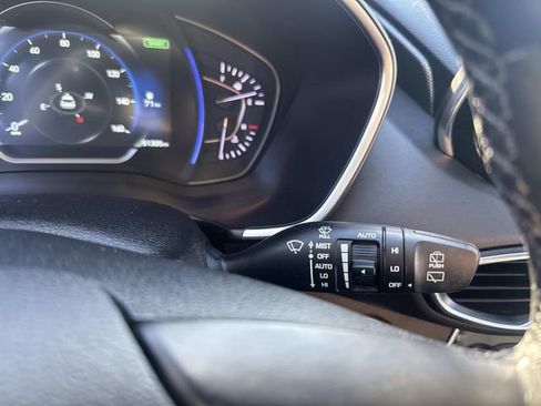 Used 2020 Hyundai Santa Fe Limited image 35