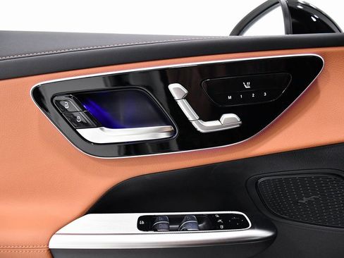 New 2026 Mercedes-Benz GLC 43 AMG 4MATIC image 13