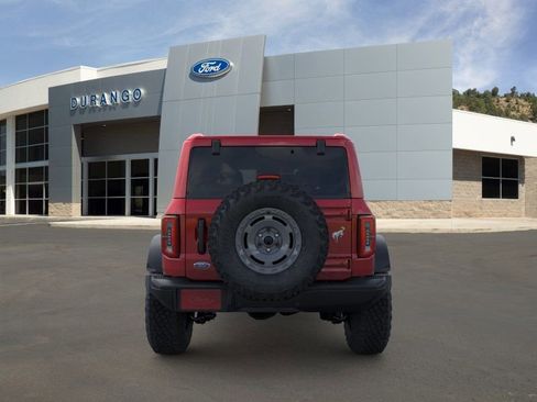 New 2025 Ford Bronco Badlands image 5