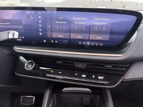 Used 2024 Buick Envision Sport Touring image 28