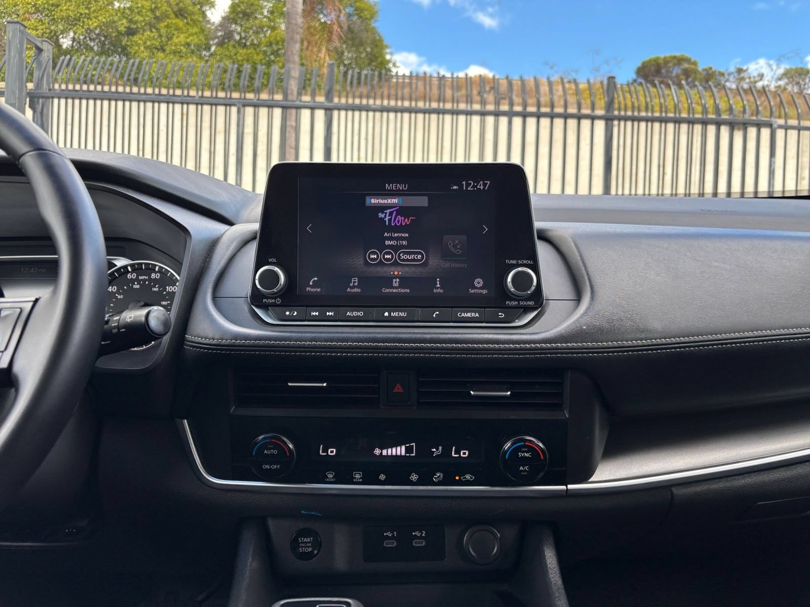 Used 2025 Nissan Rogue SV FWD image 16
