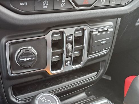 New 2026 Jeep Wrangler Sahara image 24