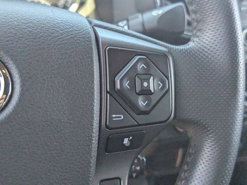 Used 2023 Toyota Tacoma TRD Off-Road image 23