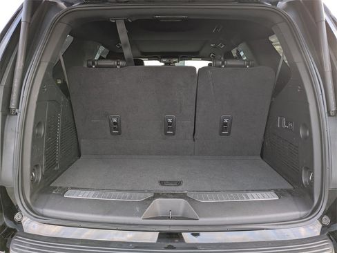 Used 2023 Chevrolet Tahoe Z71 w/ Luxury Package image 12