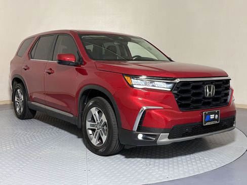 Used 2024 Honda Pilot EX-L image 7
