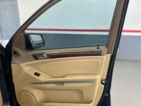 Used 2012 Mercedes-Benz GL 450 4MATIC image 22