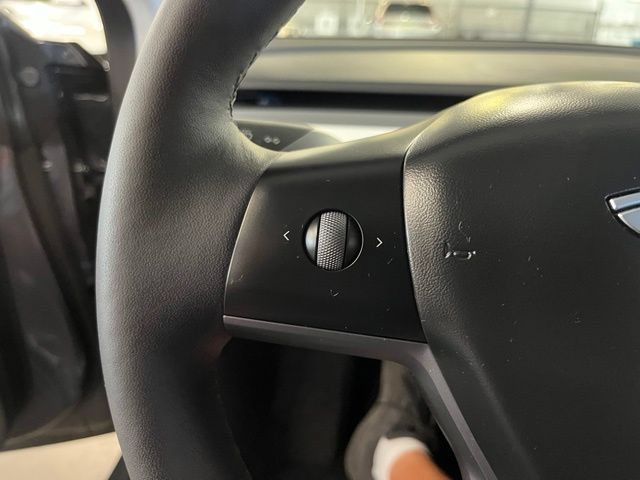 Used 2023 Tesla Model 3 Standard Range RWD image 26