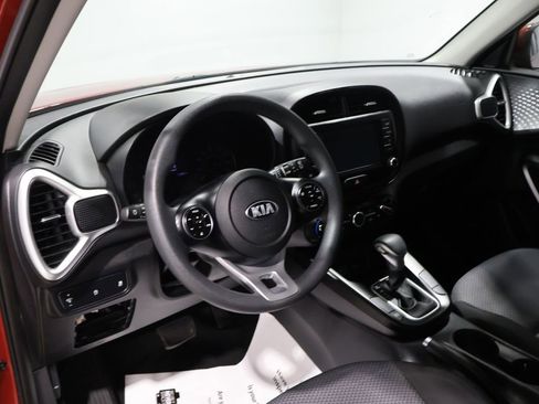 Used 2021 Kia Soul LX image 14