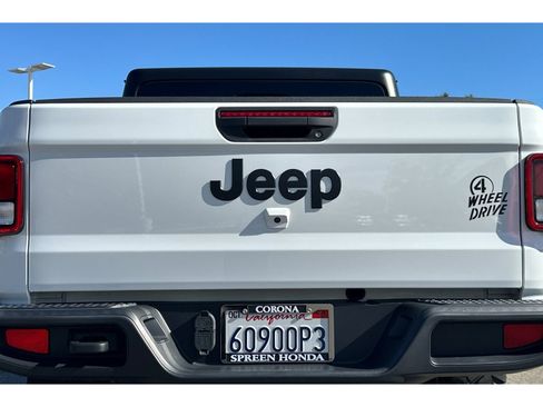 Used 2022 Jeep Gladiator Sport AWD/4WD image 50
