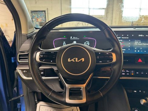 Used 2023 Kia Sportage EX image 15