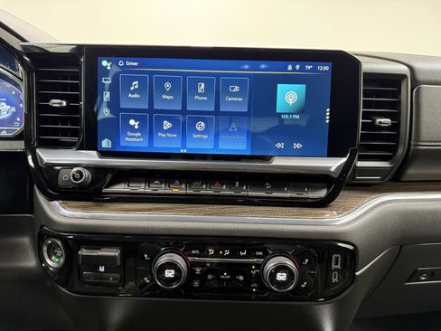 Used 2023 Chevrolet Silverado 1500 LT Trail Boss w/ Convenience Package II image 32