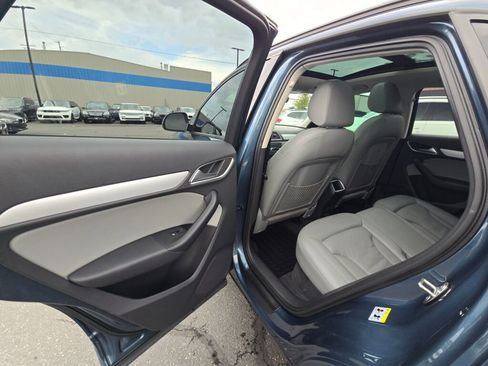 Used 2017 Audi Q3 2.0T Premium image 11