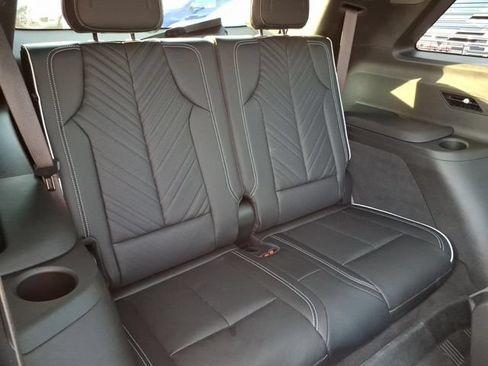 Used 2026 Cadillac Vistiq Platinum w/ LPO, Floor Liner Package AWD/4WD image 22