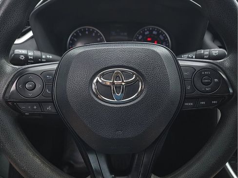 Used 2019 Toyota RAV4 XLE FWD image 19