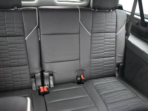 Used 2026 Cadillac Escalade ESV Platinum Sport w/ LPO, Floor Liner Package AWD/4WD image 29