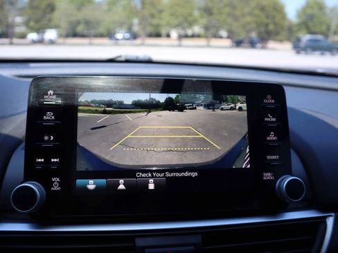 Used 2019 Honda Accord Sport image 20