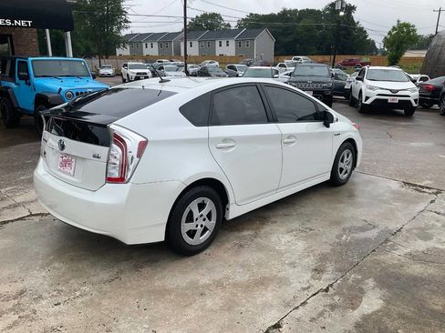 Used 2015 Toyota Prius Three FWD image 3