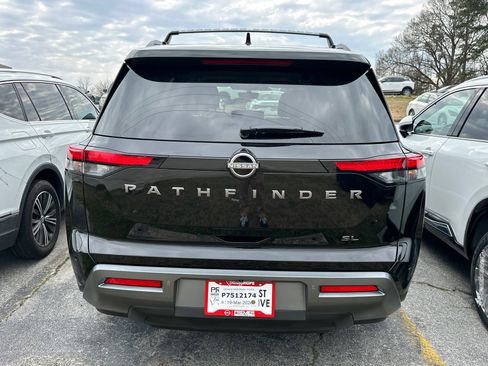 New 2026 Nissan Pathfinder SL image 4
