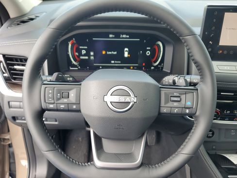 New 2025 Nissan Rogue Platinum w/ Platinum Premium Package image 14