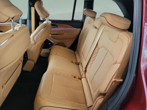 Used 2024 Jeep Grand Cherokee Summit image 22