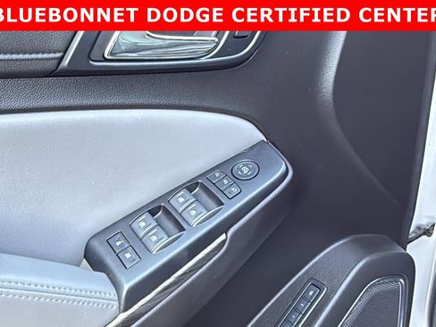 Used 2020 Chevrolet Suburban LT image 12