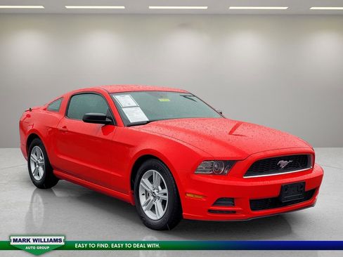 Used 2013 Ford Mustang Coupe image 1