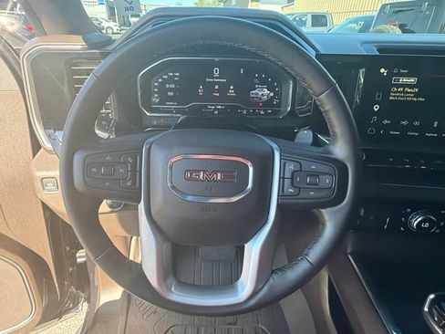 Used 2024 GMC Sierra 1500 SLT AWD/4WD image 20