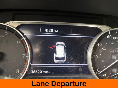 Used 2023 Nissan Rogue SL AWD/4WD image 16