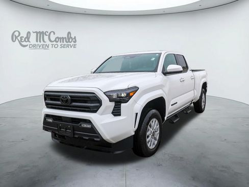 Certified 2025 Toyota Tacoma SR5 AWD/4WD image 1