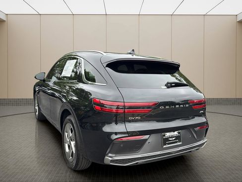Certified 2026 Genesis GV70 2.5T AWD/4WD image 3