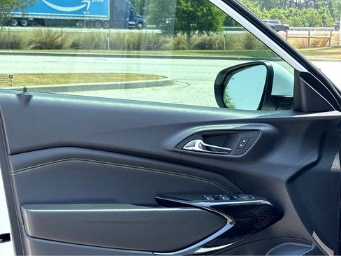 New 2026 Chevrolet Trax LT FWD image 8