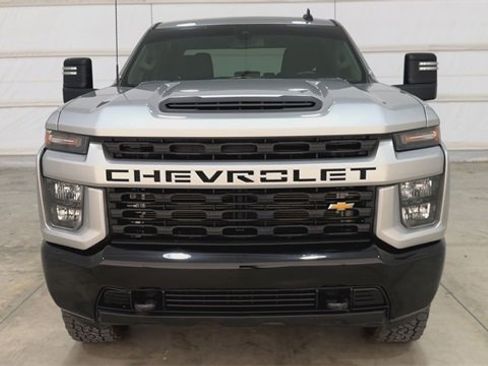 Certified 2022 Chevrolet Silverado 2500 Custom w/ Custom Value Package image 3