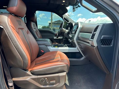 Used 2022 Ford F350 King Ranch w/ Tremor Off-Road Package AWD/4WD image 20